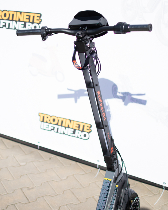 Trotinetă electrică Kukirin G4 motor 2000 W, viteză maximă 70 km/h, baterie cu litiu 60 V 20 Ah, anvelope de 11 inchi [14]