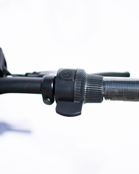 Trotinetă electrică Kukirin G4 motor 2000 W, viteză maximă 70 km/h, baterie cu litiu 60 V 20 Ah, anvelope de 11 inchi [17]