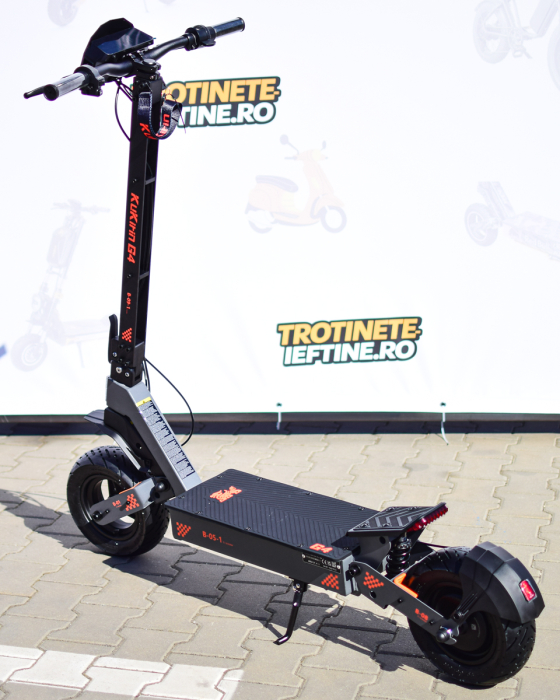 Trotinetă electrică Kukirin G4 motor 2000 W, viteză maximă 70 km/h, baterie cu litiu 60 V 20 Ah, anvelope de 11 inchi [15]