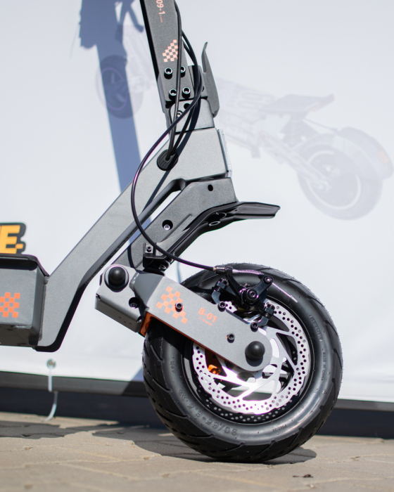 Trotinetă electrică Kukirin G4 motor 2000 W, viteză maximă 70 km/h, baterie cu litiu 60 V 20 Ah, anvelope de 11 inchi [6]