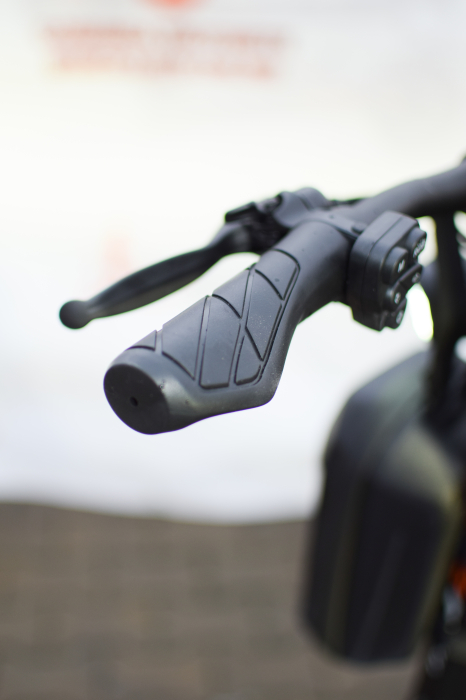 KuKirin T3 Electric Scooter 2025 – 800W, 48V, 15.6Ah, 58 km, 45 km/h [24]