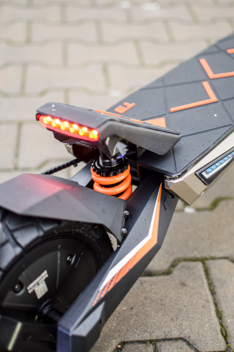KuKirin T3 Electric Scooter 2025 – 800W, 48V, 15.6Ah, 58 km, 45 km/h [8]