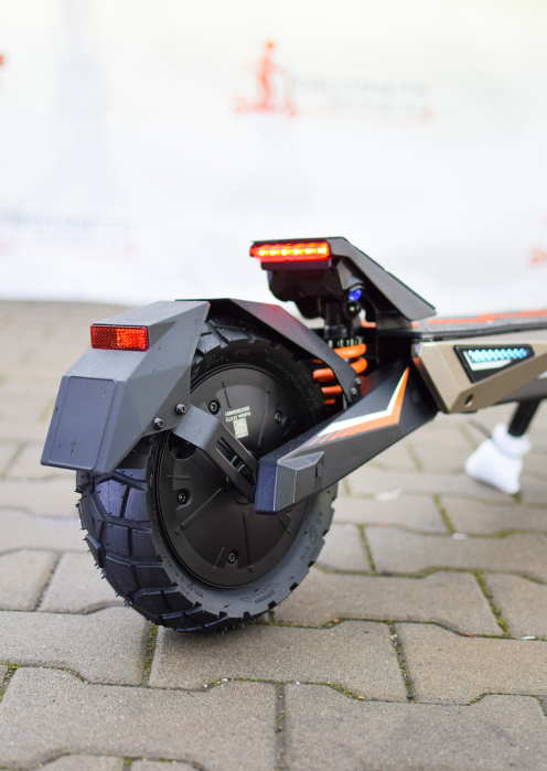 KuKirin T3 Electric Scooter 2025 – 800W, 48V, 15.6Ah, 58 km, 45 km/h [19]