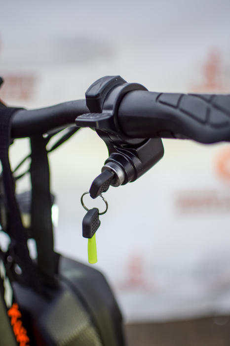 KuKirin T3 Electric Scooter 2025 – 800W, 48V, 15.6Ah, 58 km, 45 km/h [10]