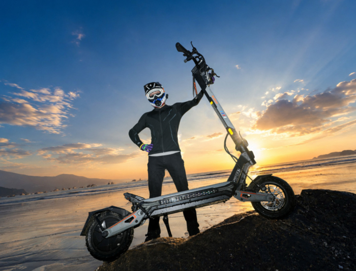 Trotinetă KuKirin T4 1500W, 52V 22.5Ah, 65 km/h [4]