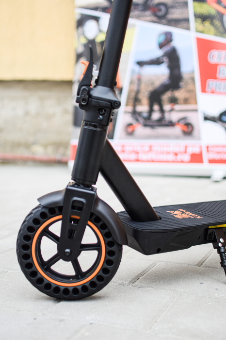 Trotineta Electrică KuKirin S1 MAX (2025) – 350W, 36V 11Ah, 30 km/h, Autonomie 40 km, 14 kg [3]