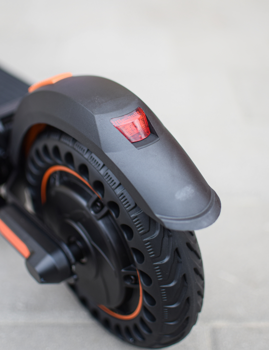 Trotineta Electrică KuKirin S1 MAX (2025) – 350W, 36V 11Ah, 30 km/h, Autonomie 40 km, 14 kg [20]