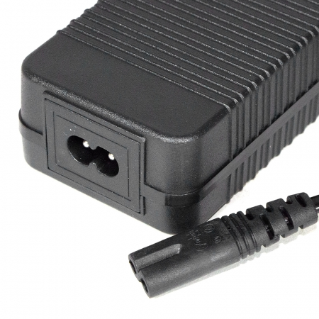 Încărcător 42V 2A pentru Xiaomi 4 PRO – trotinete electrice [1]