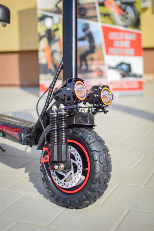 J-11 Max – Trotinetă Electrică Off-Road 800W, Roți 11", 18Ah, 50 Km/h. [2]