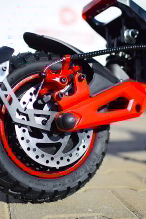 Trotineta electrica J15 Max 1600W, autonomie 60 km, viteza 60 km/h [13]