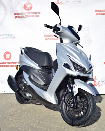 Scutere - Scuter 49cc pe Benzină EFI Euro 5 Fără Permis