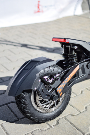 Trotineta electrica de teren KuKirin G4 Max, 2 motoare de 1600W, autonomie max 95 km, viteza maxima 86 km/h [4]
