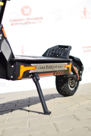 Trotineta electrica de teren KuKirin G4 Max, 2 motoare de 1600W, autonomie max 95 km, viteza maxima 86 km/h [24]