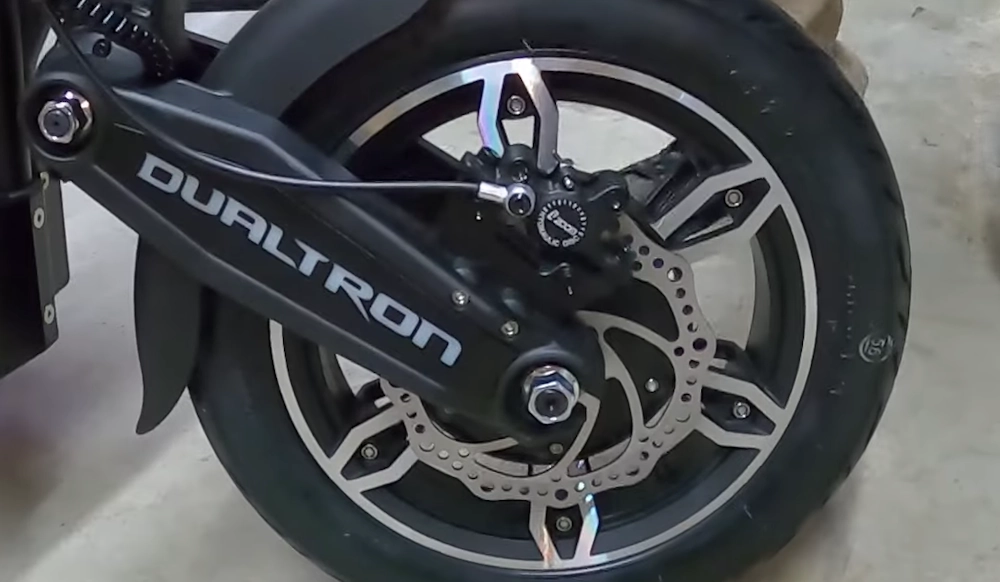 Dualtron City – roți 15”, 4000W, autonomie 80 km [2]