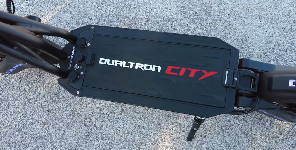 Dualtron City – roți 15”, 4000W, autonomie 80 km [19]