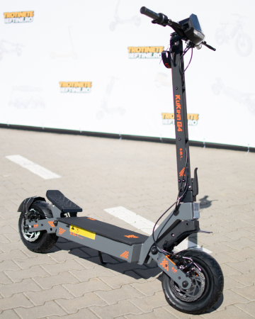 Trotinetă electrică Kukirin G4 motor 2000 W, viteză maximă 70 km/h, baterie cu litiu 60 V 20 Ah, anvelope de 11 inchi