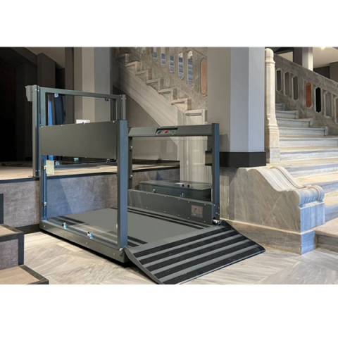 Platformă pentru persoane cu dizabilitati, h 100cm, cu 1 rampă si 1 ușă | MKS-TRS-58-100-1R1D, hidraulica tip foarfecă [2]