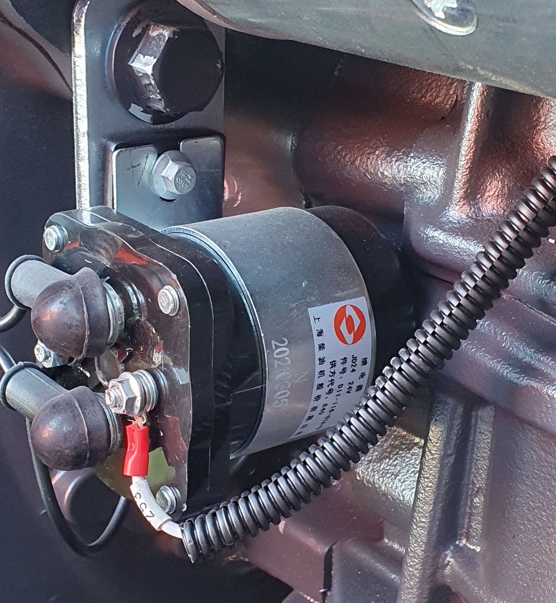 Stager YDSD440S3 Generator insonorizat 440kVA, 577A, 1500rpm, trifazat, diesel [2]