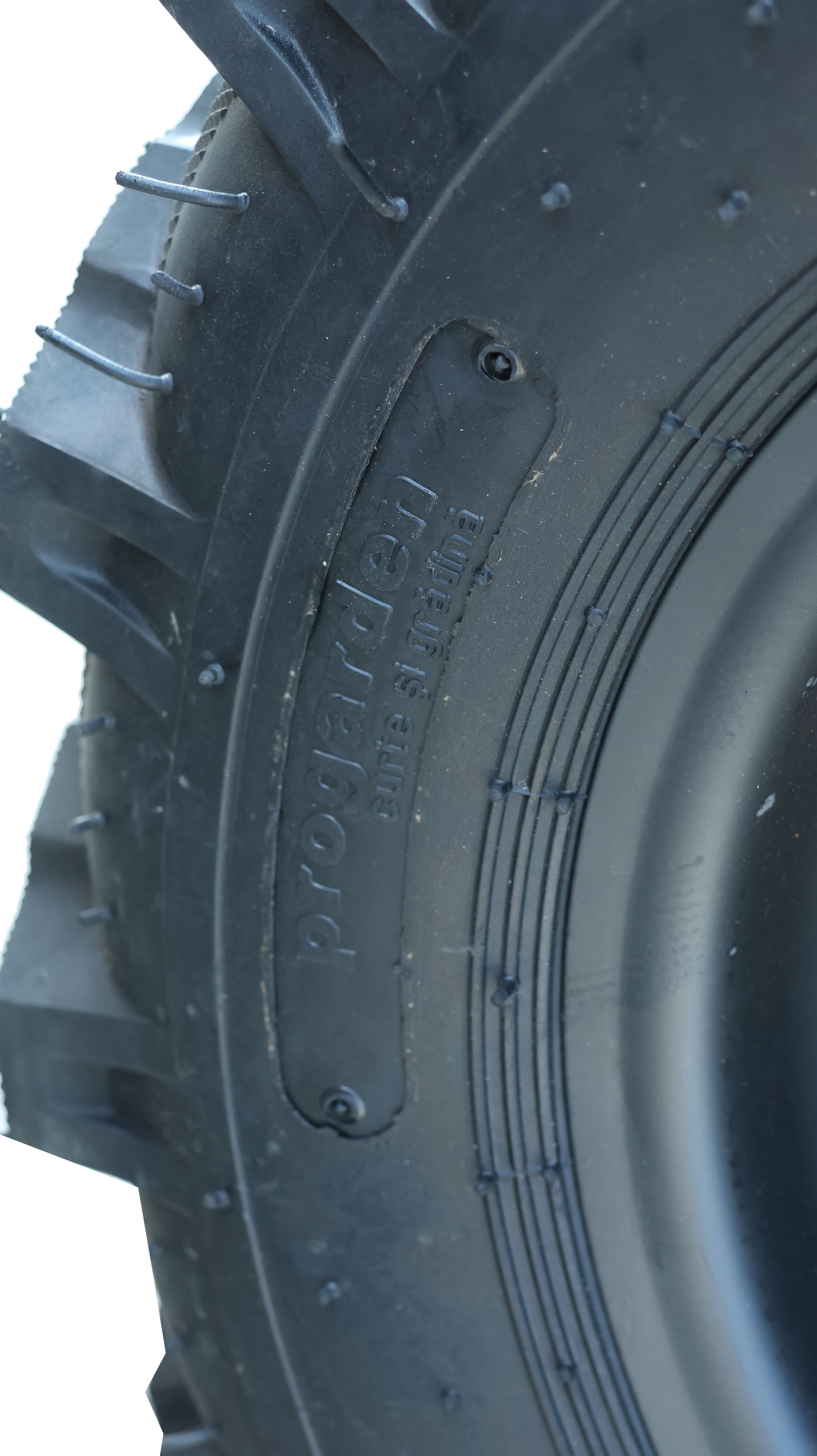 ProGARDEN Campo 1273 Alpine, motocultor 12CP, 2+1 trepte, 2+2+1 freze, roti 6.00-12, diesel, EU V, pornire electrica, 2 prize putere [1]