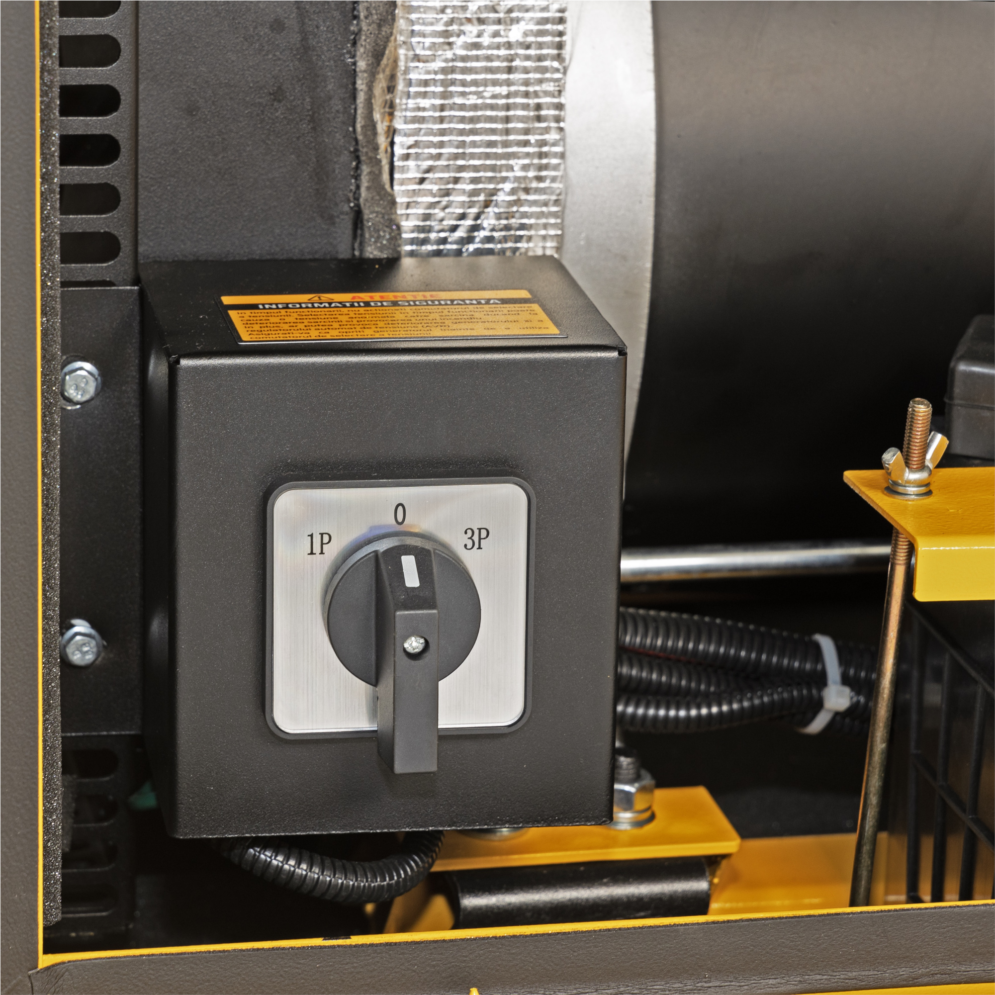 Generator profesional Stager YDE15000TA-TA3, 11.5 kW, DualPower 230-400V, insonorizat, diesel, 3000rpm, pornire electrica [6]