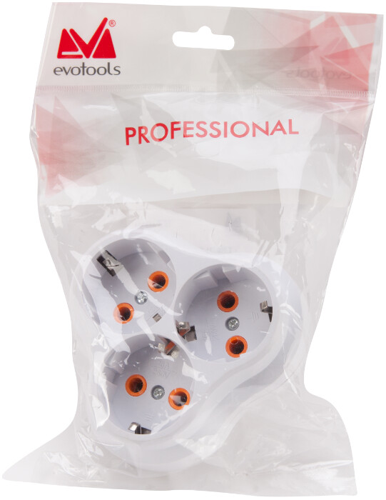 Stecher Triplu Schuko [1]