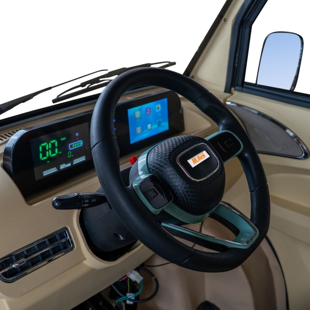 Camionetă electrică/Triciclu/Cvadriciclu RURIS Pilot 5000, putere maximală: 4900 W, Autonomie:130 km [2]