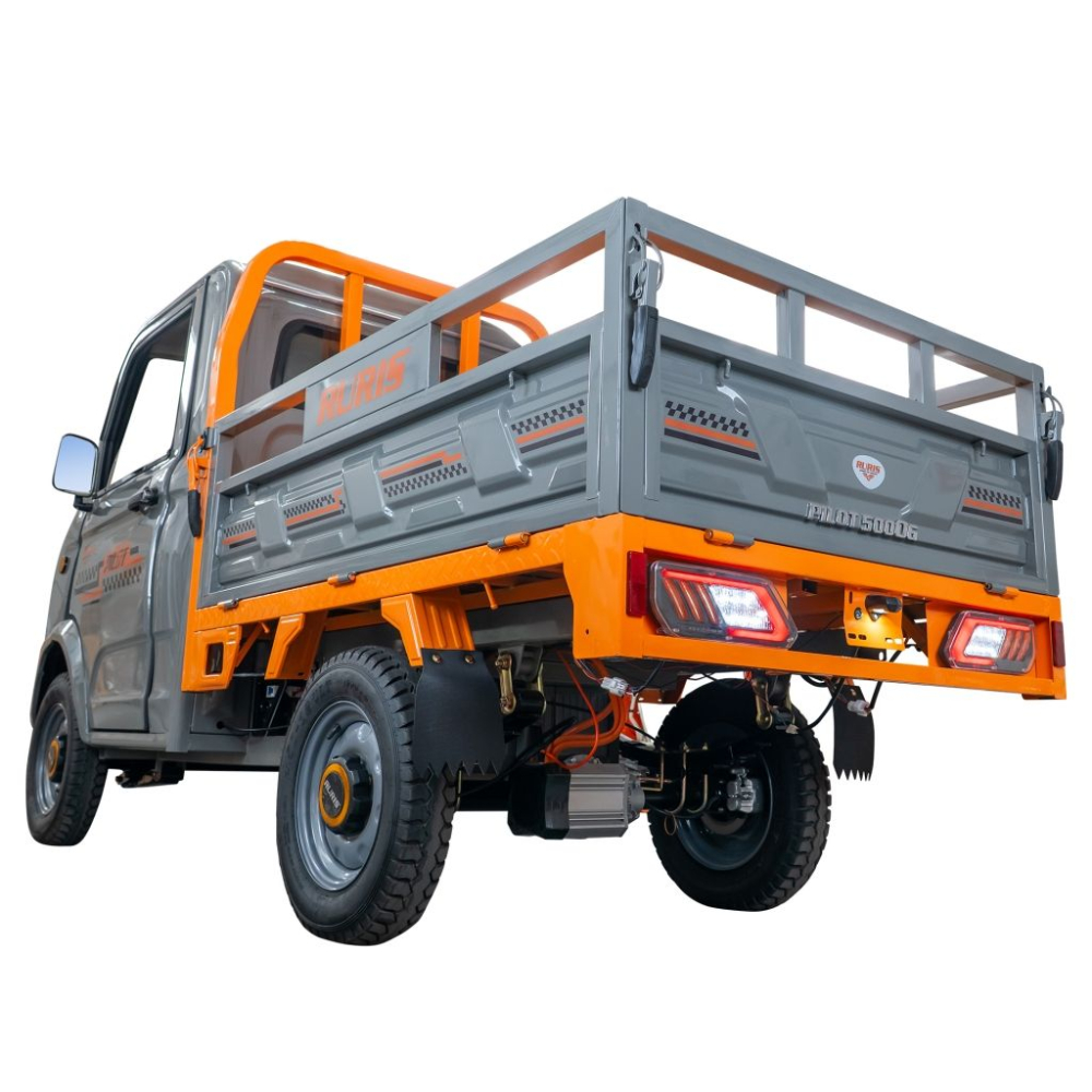 Camionetă electrică/Triciclu/Cvadriciclu RURIS Pilot 5000, putere maximală: 4900 W, Autonomie:130 km [4]