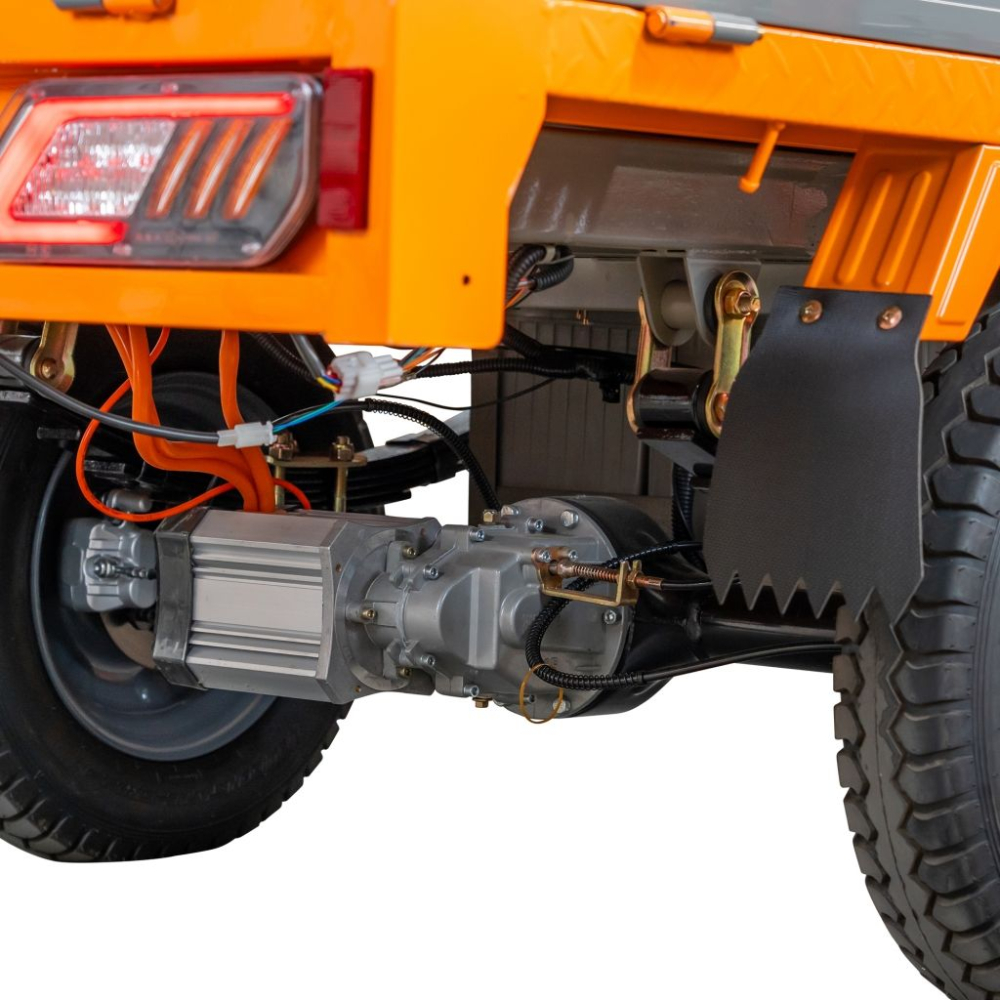 Camionetă electrică/Triciclu/Cvadriciclu RURIS Pilot 5000, putere maximală: 4900 W, Autonomie:130 km [16]