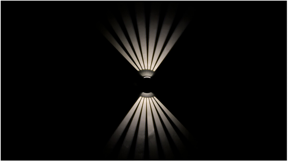 Lampa Solara pentru Gradina de Perete [5]