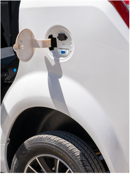Masina electrica/Cvadriciclu Electric Persoane Dacus Nova CVM1150, autonomie 78 km, Putere maximala: 1200 W, viteza maxima 25 km/h [13]