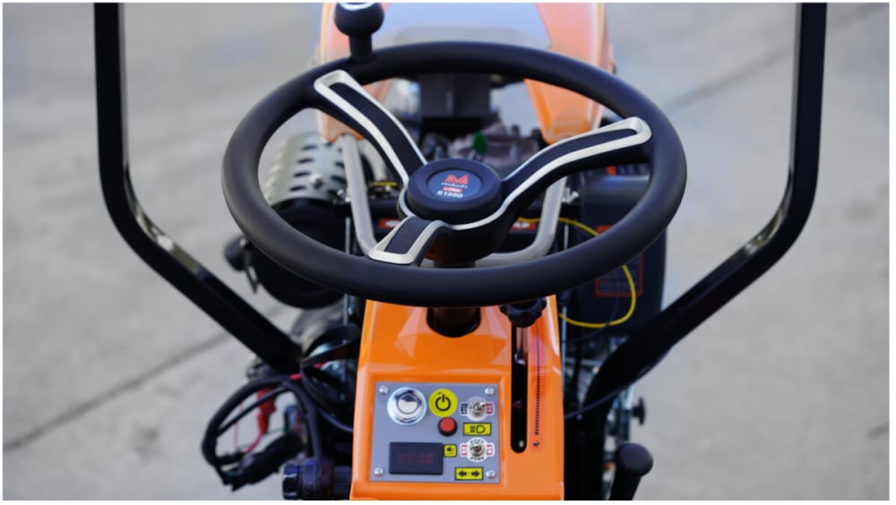 Minitractor Ride-On 4x4 R1200 Evotools PLUS Motor Diesel Koop Pornire Electrica, far LED si sistem de franare hidraulic [6]
