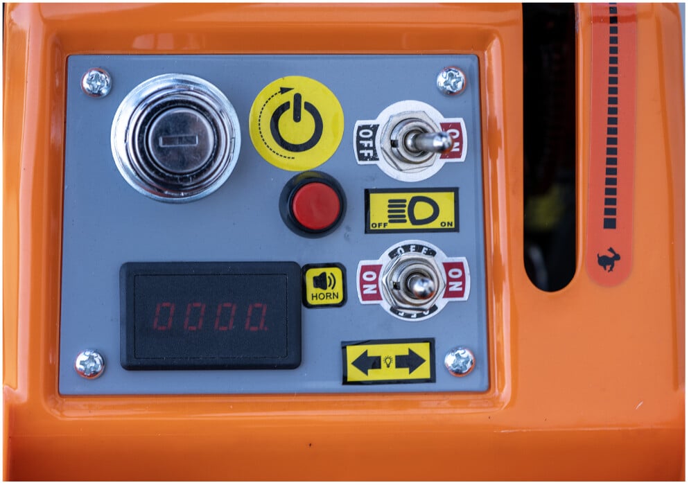 Minitractor Ride-On 4x4 R1200 Evotools PLUS Motor Diesel Koop Pornire Electrica, far LED si sistem de franare hidraulic EvoTools Plus 683520 [14]