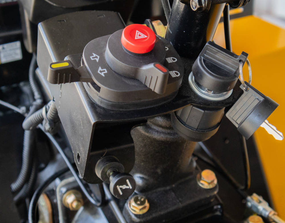 ProGARDEN Campo T18 Minitractor V27 4x4, 18CP, benzina, hidraulica fata-spate, roti 6.00-12 [6]