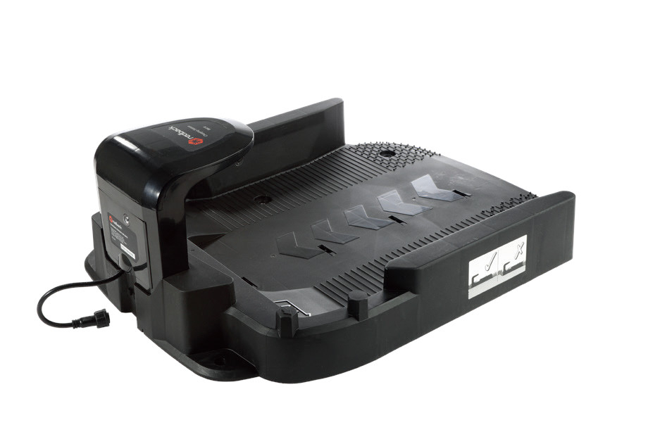 Redback RM18APP Robot automat de tuns gazon, 28V, 2Ah 180mm, 20-60mm, 600mp [2]