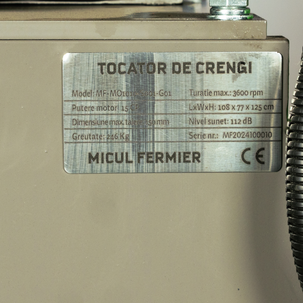 Tocator de crengi Micul Fermier, motor benzină 15CP, cu cârlig de remorcare, 150mm diametru maxim de tăiere, pentru rumeguș MF-MO1010-S001-G01 [14]