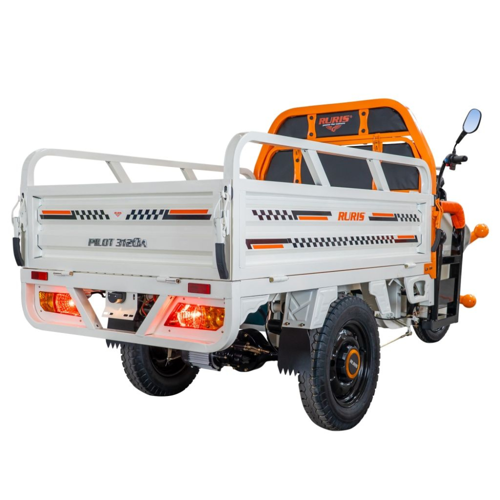 Triciclu electric cargo RURIS Pilot 3120, putere maximală: 2000 W, Autonomie: 70 km [22]