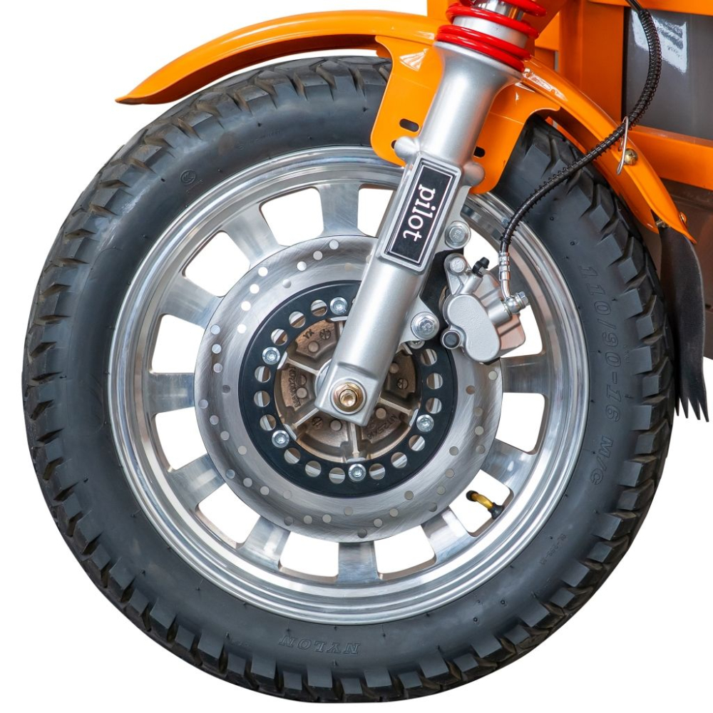Triciclu electric cargo RURIS Pilot 3130, putere maximală: 3600 W, Autonomie: 80 km,  viteza maxima 25km/h [13]