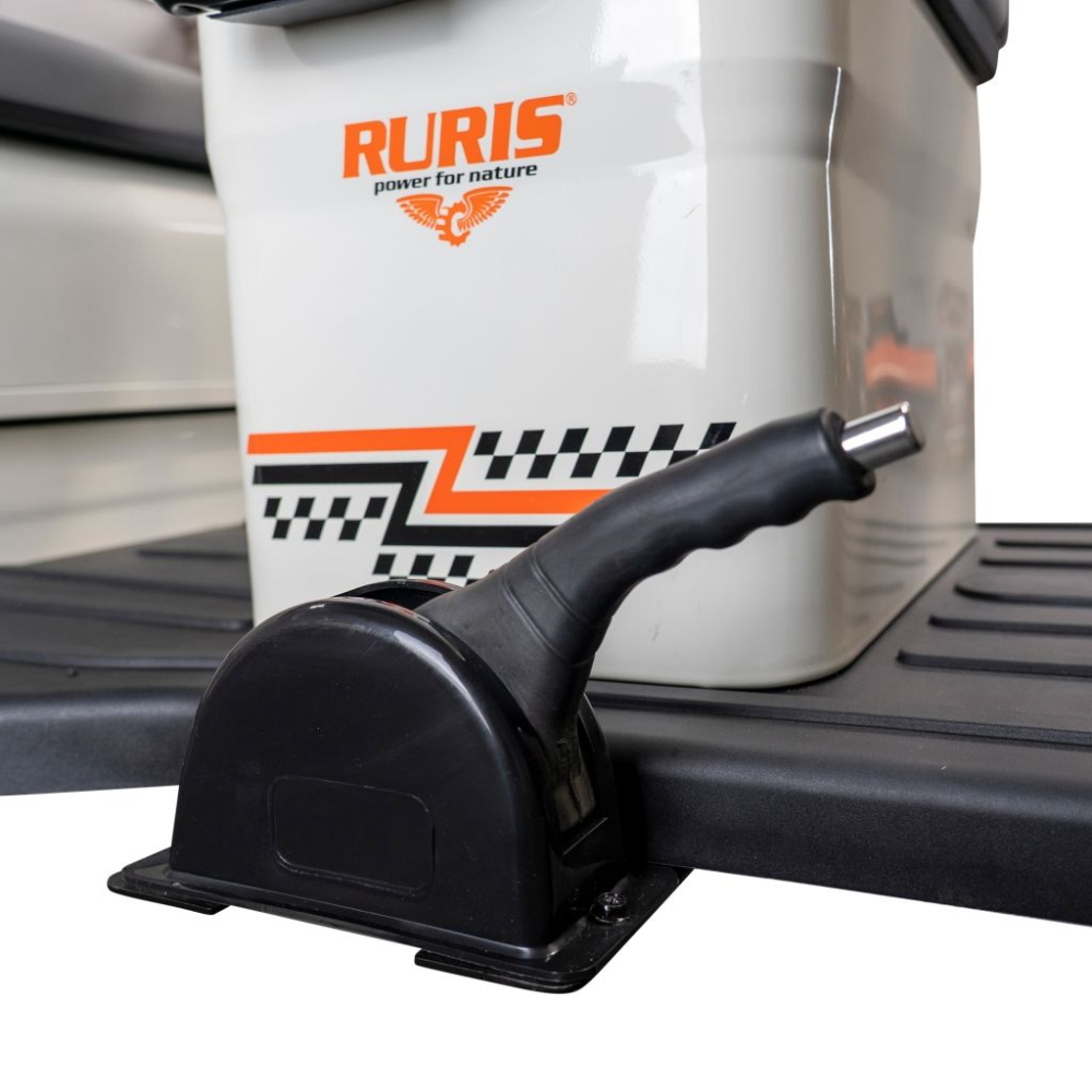 Triciclu electric RURIS Pilot 3070, putere maximală: 2900 W, autonomie: 60 km, viteza maxima: 25 km/h [20]