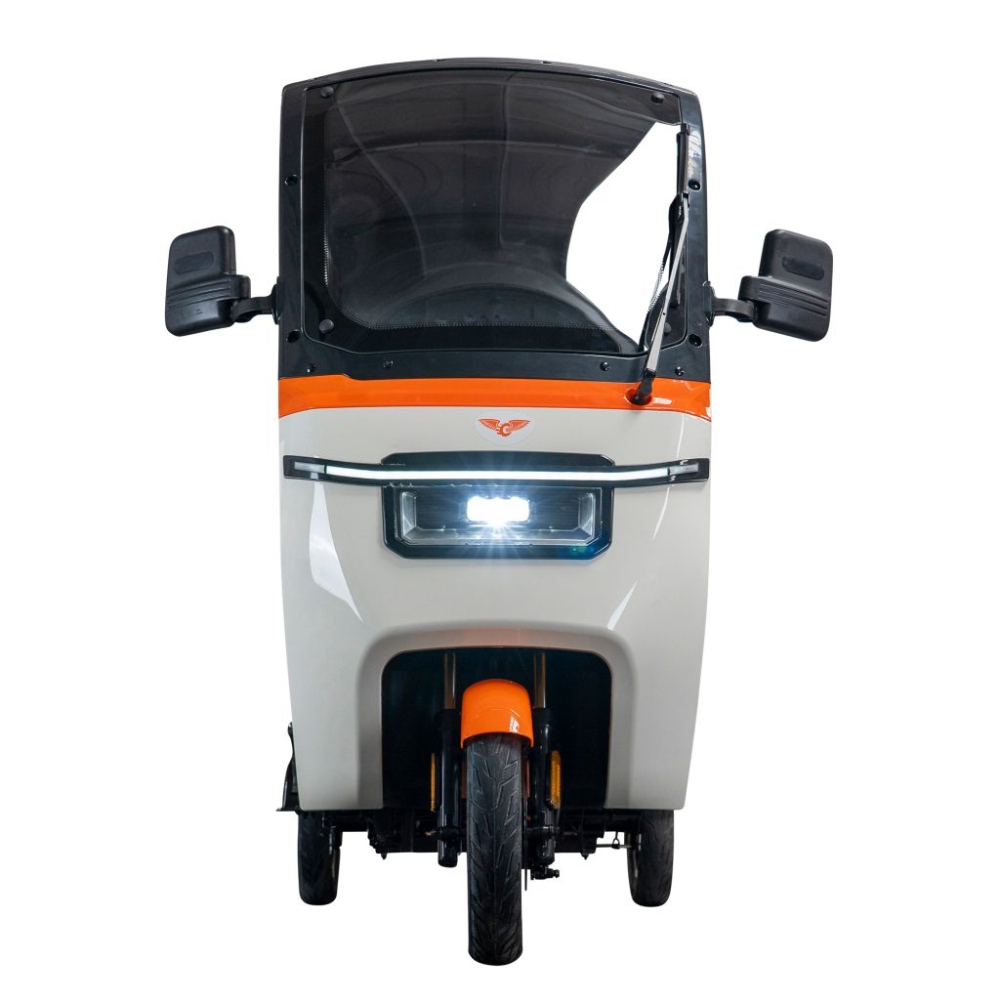 Triciclu electric RURIS Pilot 3070, putere maximală: 2900 W, autonomie: 60 km, viteza maxima: 25 km/h [6]