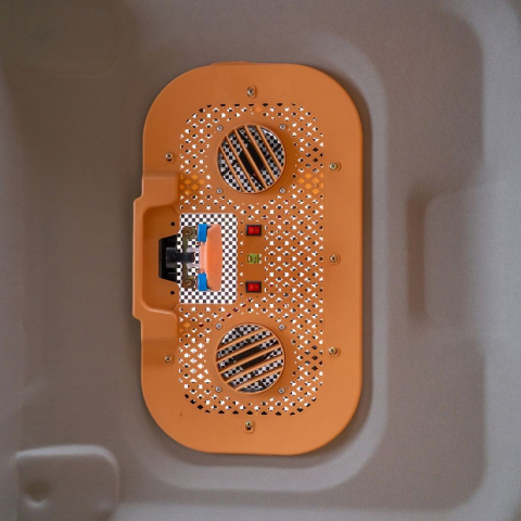 Camionetă electrică/Triciclu/Cvadriciclu RURIS Pilot 5000, putere maximală: 4900 W, Autonomie:130 km [7]