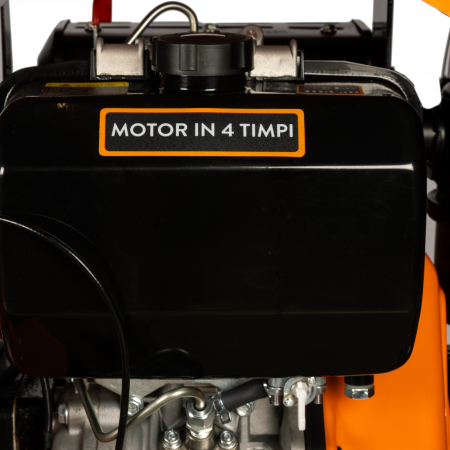 Resigilat! Mini tractor Detoolz, 17cp, 530cc, motor pe motorina 4T, 4X4, 4 viteze, pornire electrica, 2 cutii de viteze [14]