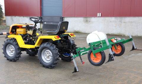 ProGARDEN Dispozitiv intindere folie si aplicare tratamente prin pulverizare, 110cm, 30L pentru minitractoare Campo T [2]