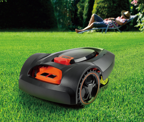Gradina & gospodarie - Redback RM18APP Robot automat de tuns gazon, 28V, 2Ah 180mm, 20-60mm, 600mp