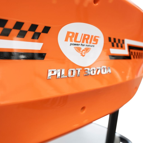 Triciclu electric RURIS Pilot 3070, putere maximală: 2900 W, autonomie: 60 km, viteza maxima: 25 km/h [23]