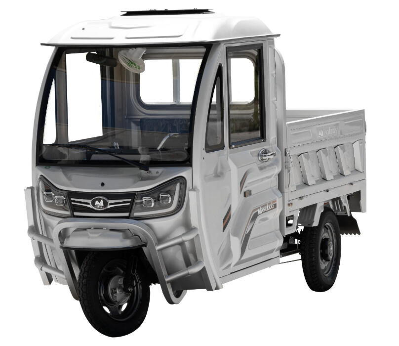 caut scuter electric fara permis litiu cu autonomie mare Triciclu Electric Cargo Cabina Inchisa Voinicu TCB1500, Putere maximala 3800 W, Autonomie 60 km, Viteza maxima: 25 km h Argintiu