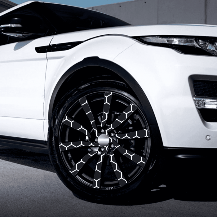 folie-colantare-jante-hexa-black-fagure-negru-contur-alb-60cm [1]