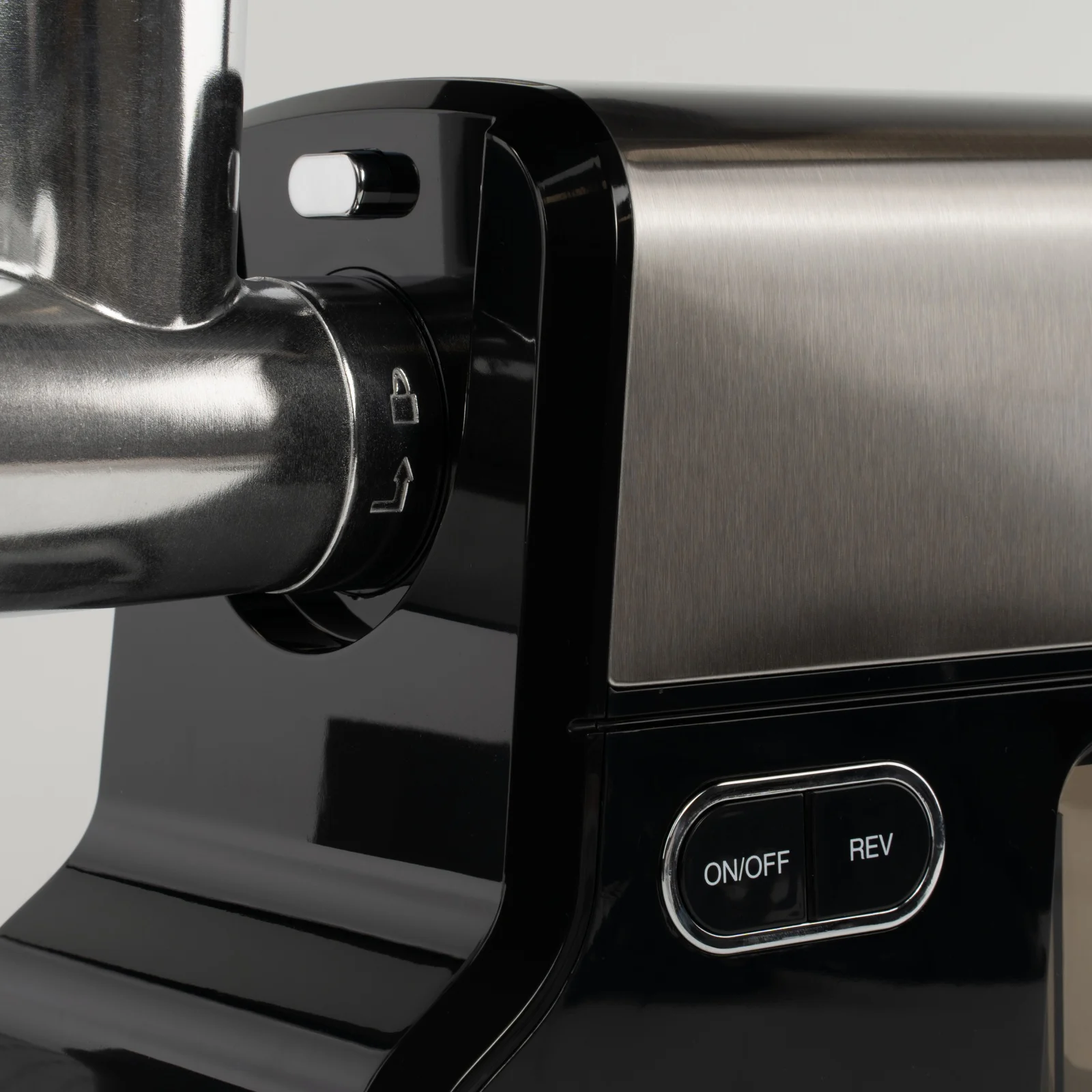 Masina de tocat carne electrica BÖHM BMG6050R – 1,7 Kg/min, 500–1600 W, Site si accesorii pentru carnati [6]