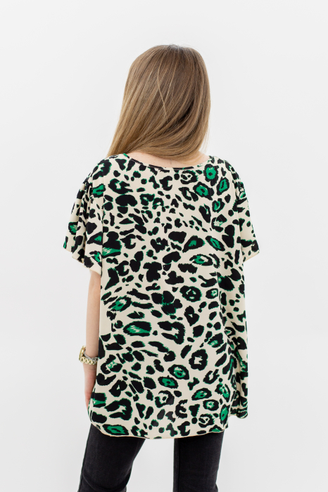 Bluza Dama 2310 – Eleganță și Lejeritate cu Imprimeu Floral [2]