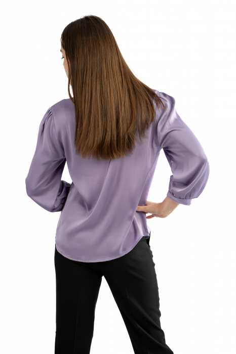 Bluza Dama 828 – Eleganță Satinată cu Detalii Feminin [3]