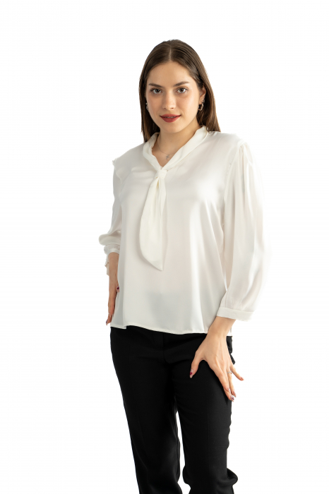 Bluza Dama 828 – Eleganță Satinată cu Detalii Feminin [4]